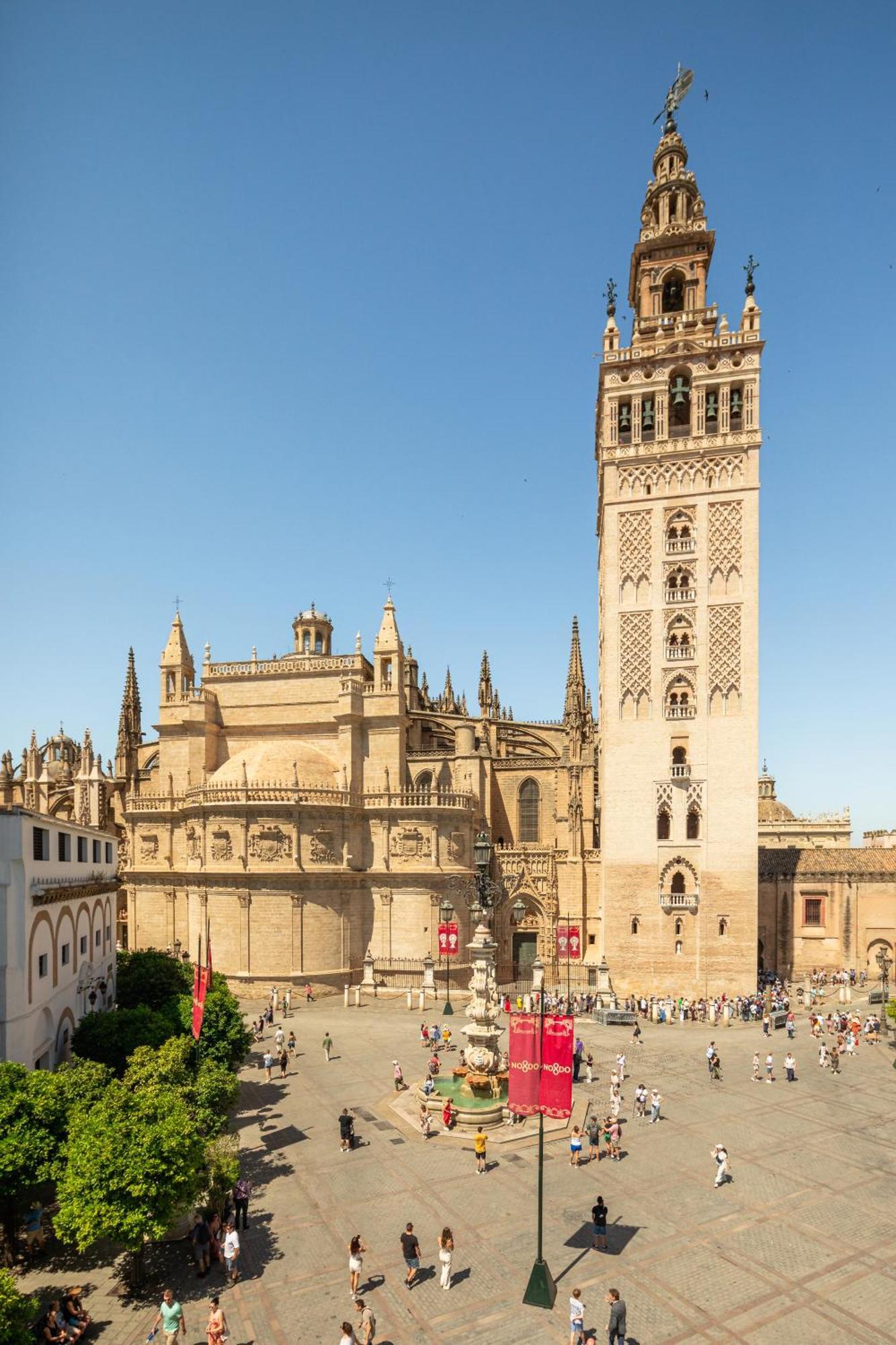 Lujoso Apartamento A Los Pies De La Catedral Sevilla Exteriör bild